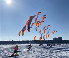 Первенство России по парусному спорту в классах сноукайтинг курс-рейс лыжи и курс-рейс доска завершилось!