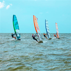 В Ейске прошел первый чемпионат России по парусному спорту в дисциплине доска с крылом